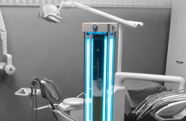 Luminaire stérilisation UVC mobile avec lampes UVC
